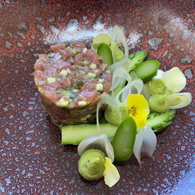 Tartar de veau - asperge verte - avocat