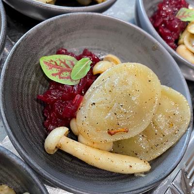 Gänseleberravioli - Zwiebelkonfitüre - Porto