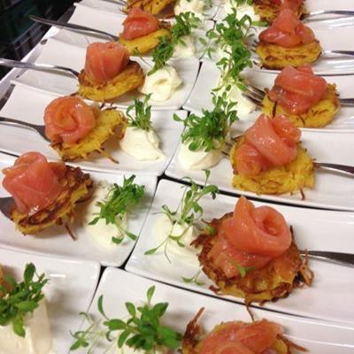 Marinierter Lachs mit Reibekuchen